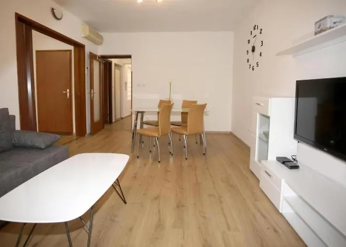 Tadijic Διαμέρισμα Πούλα